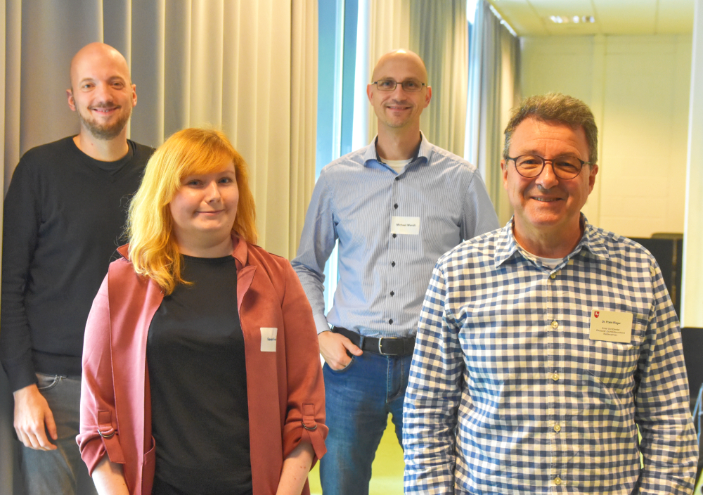 Neu gewählter Vorstand des DJV-Landesverbandes Niedersachsen: (v. l.) Jan Gesthuizen, Sarah Franke, Michael Wendt, Frank Rieger (Vorsitzender). Es fehlt: Ines Goetsch / Foto: Sascha Priesemann – Neu gewählter Vorstand des DJV-Landesverbandes Niedersachsen: (v. l.) Jan Gesthuizen, Sarah Franke, Michael Wendt, Frank Rieger (Vorsitzender). Es fehlt: Ines Goetsch / Foto: Sascha Priesemann